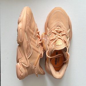 Unisex ADIDAS Originals Ozweego 'Glow Orange' FZ1962 Men's 5.5/ W 6.5